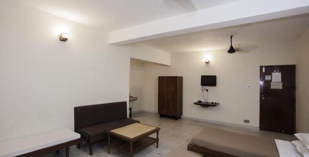 Hotel Ram International Pondicherry Bagian luar foto